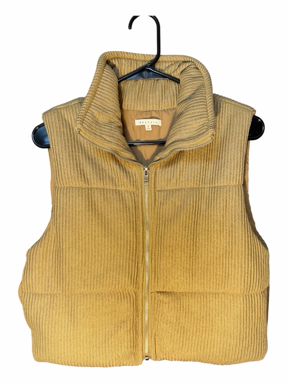 Baevely Sz S Sleeveless Knit Puffer Vest in Camel